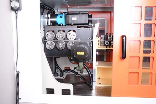 選線材折彎?rùn)C(jī)，看了貝朗再定機(jī)