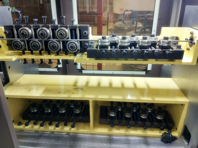 數(shù)控鐵絲成型機如何調(diào)直？