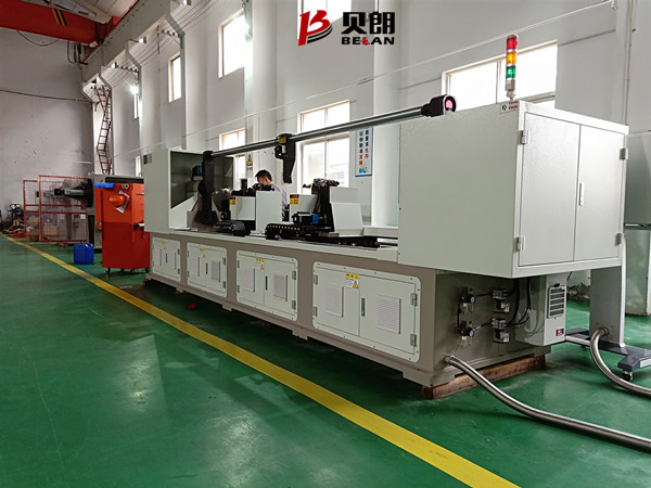 貝朗自動(dòng)化雙頭線材折彎?rùn)C(jī) 貝朗自動(dòng)化雙頭線材折彎?rùn)C(jī)