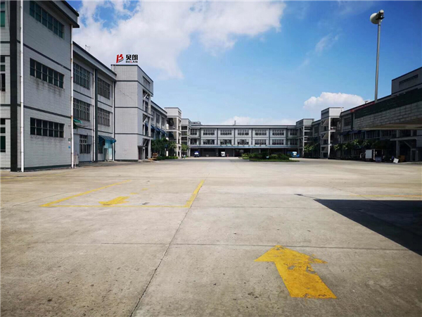 貝朗金屬成型設備速度快、精度高、操作人員少